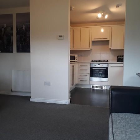 Ferienwohnung Pond View Airdrie Exterior foto