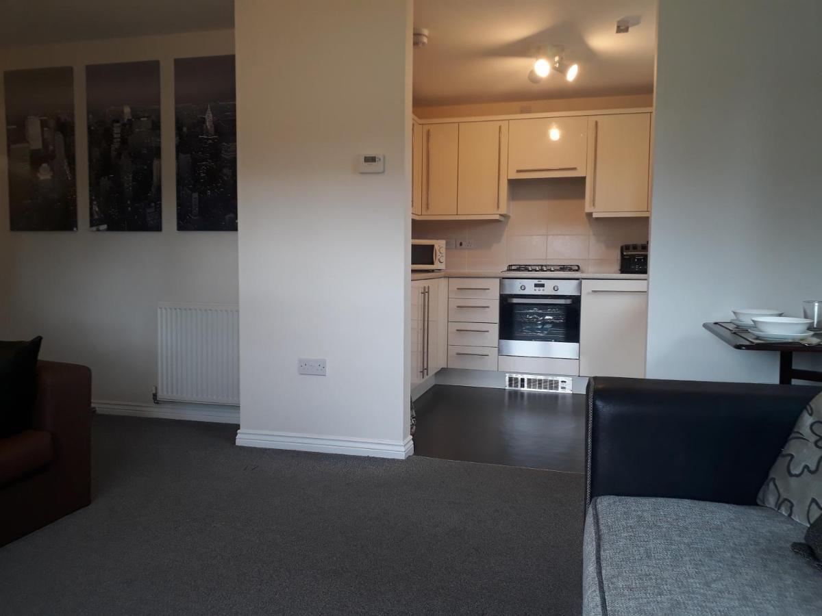 Ferienwohnung Pond View Airdrie Exterior foto